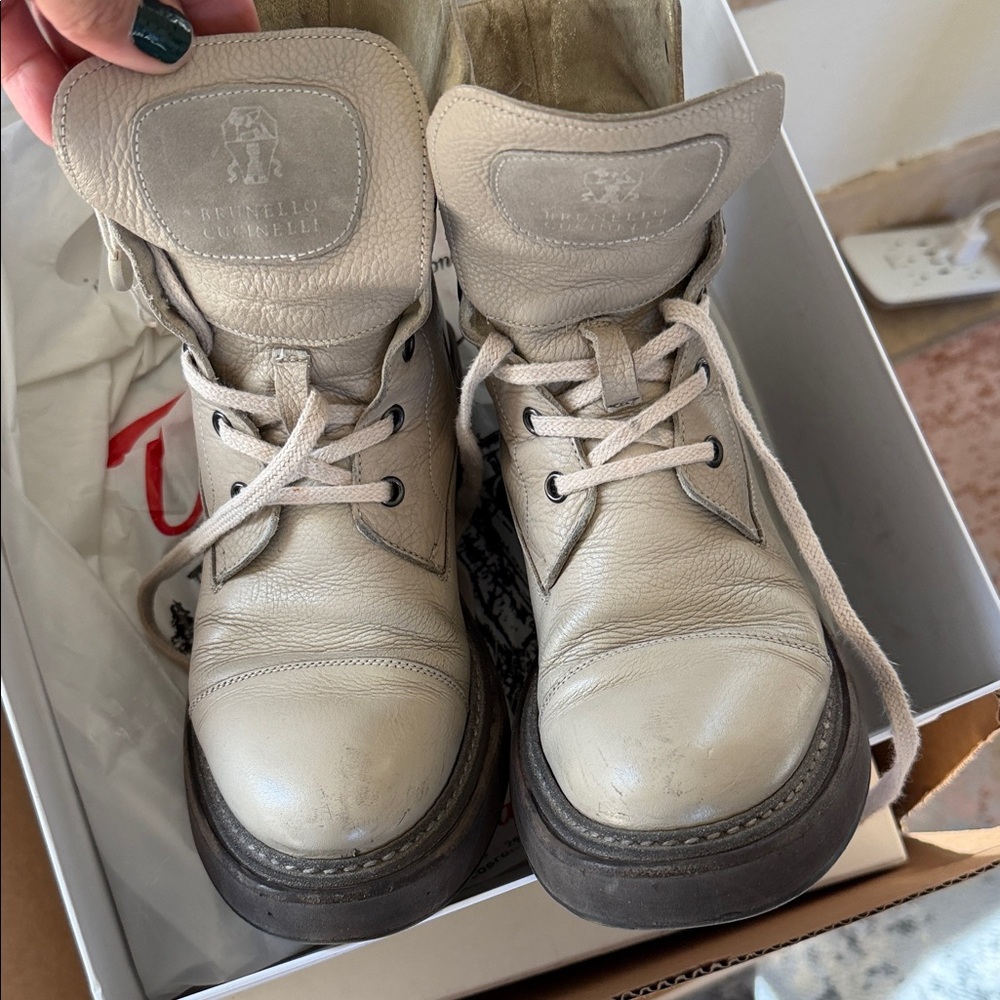 Brunello Cucinelli Light Gray Leather Boots